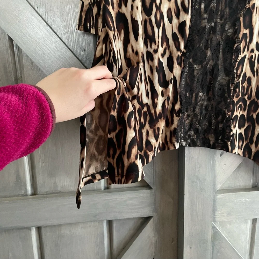 Chicos Animal Print Lace‎ Blouse Tunic Flowy Stretchy size M - Picture 3 of 6